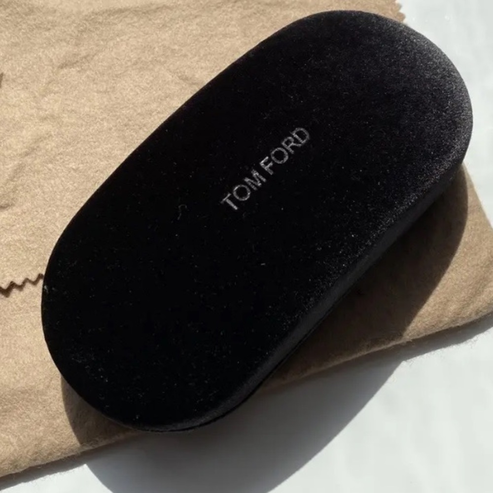 TOM FORD velvet sunglasses case